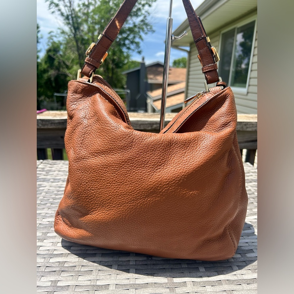 Michael Kors Aria Large Brown Pebbled Leather Shoulder Bag w/ MK Dustbag EUC!​ - Picture 5 of 13